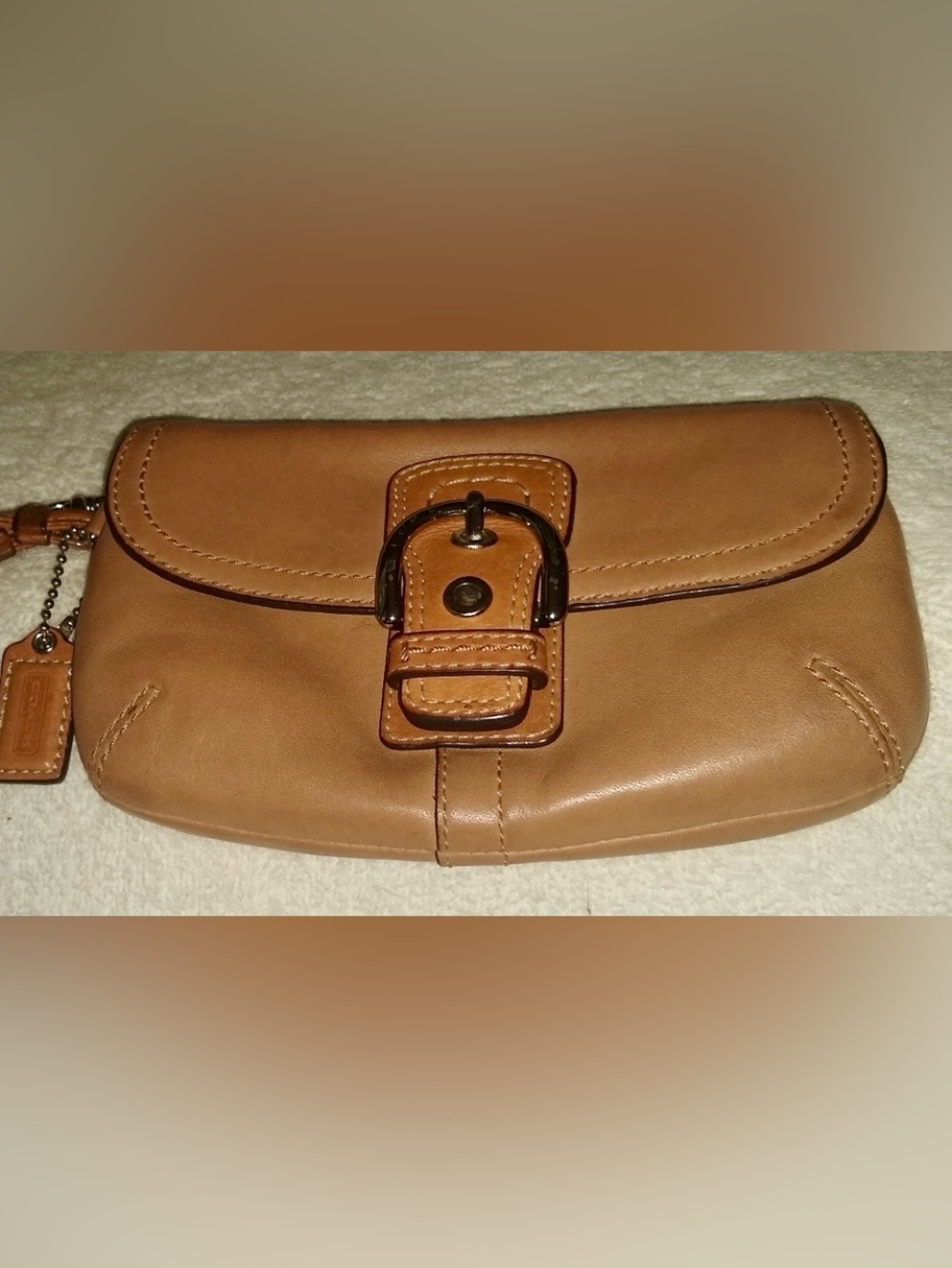 EC Coach Soho Capri Vintage wristlet F42135